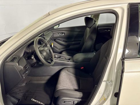 New 2025 Honda Accord SE image 11