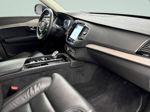 Used 2021 Volvo XC90 T8 Inscription w/ Advanced Package image 24