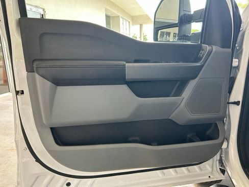 Used 2025 Ford F350 XLT AWD/4WD image 32