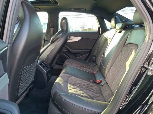 Used 2019 Audi S4 Premium w/ Convenience Package image 13