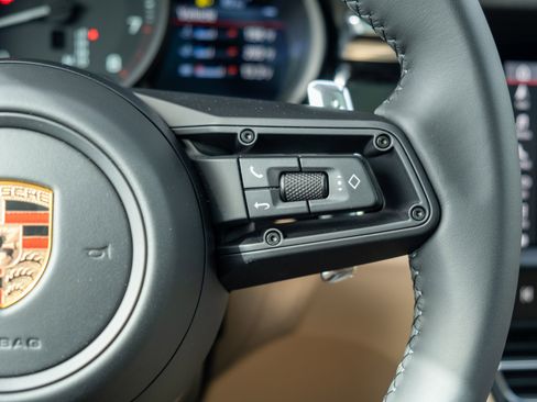 Used 2026 Porsche Macan image 29