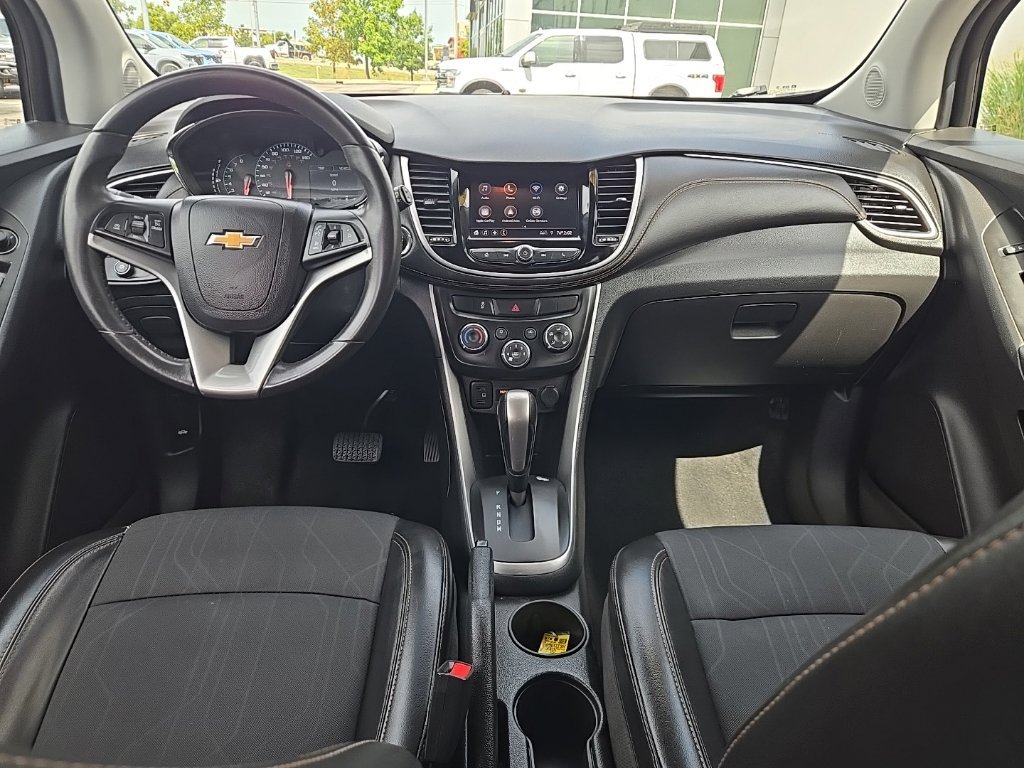 Used 2021 Chevrolet Trax LT w/ LT Convenience Package AWD/4WD image 34