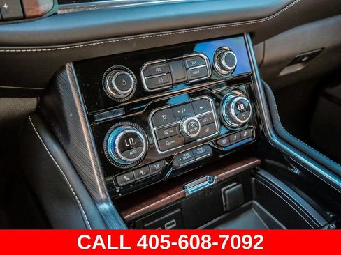 Used 2023 GMC Yukon Denali Ultimate AWD/4WD image 42