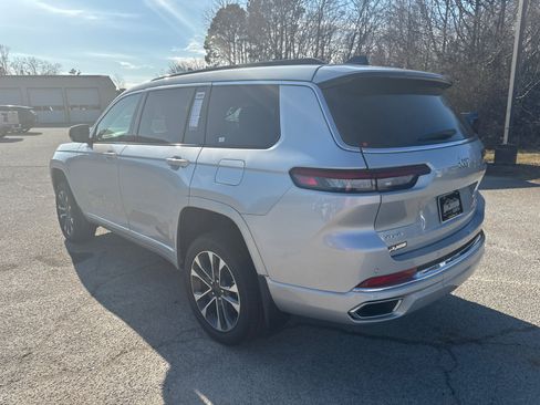 New 2025 Jeep Grand Cherokee L Overland w/ Trailer Tow Package image 7