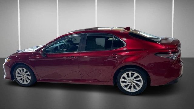 Used 2021 Toyota Camry LE FWD image 13