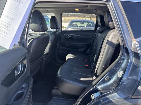 Used 2016 Nissan Rogue SL w/ SL Premium Package image 8