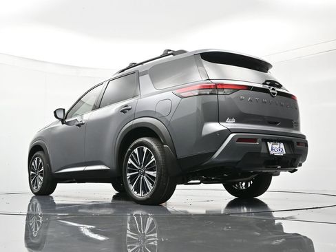 New 2026 Nissan Pathfinder Platinum w/ Cargo Package AWD/4WD image 47