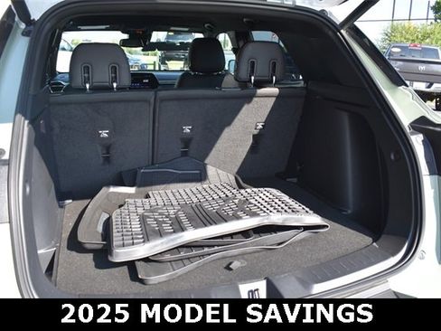 New 2025 Chevrolet TrailBlazer ACTIV w/ Convenience Package image 16