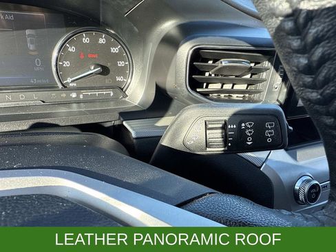 Certified 2022 Ford Explorer XLT w/ Equipment Group 202A AWD/4WD image 33