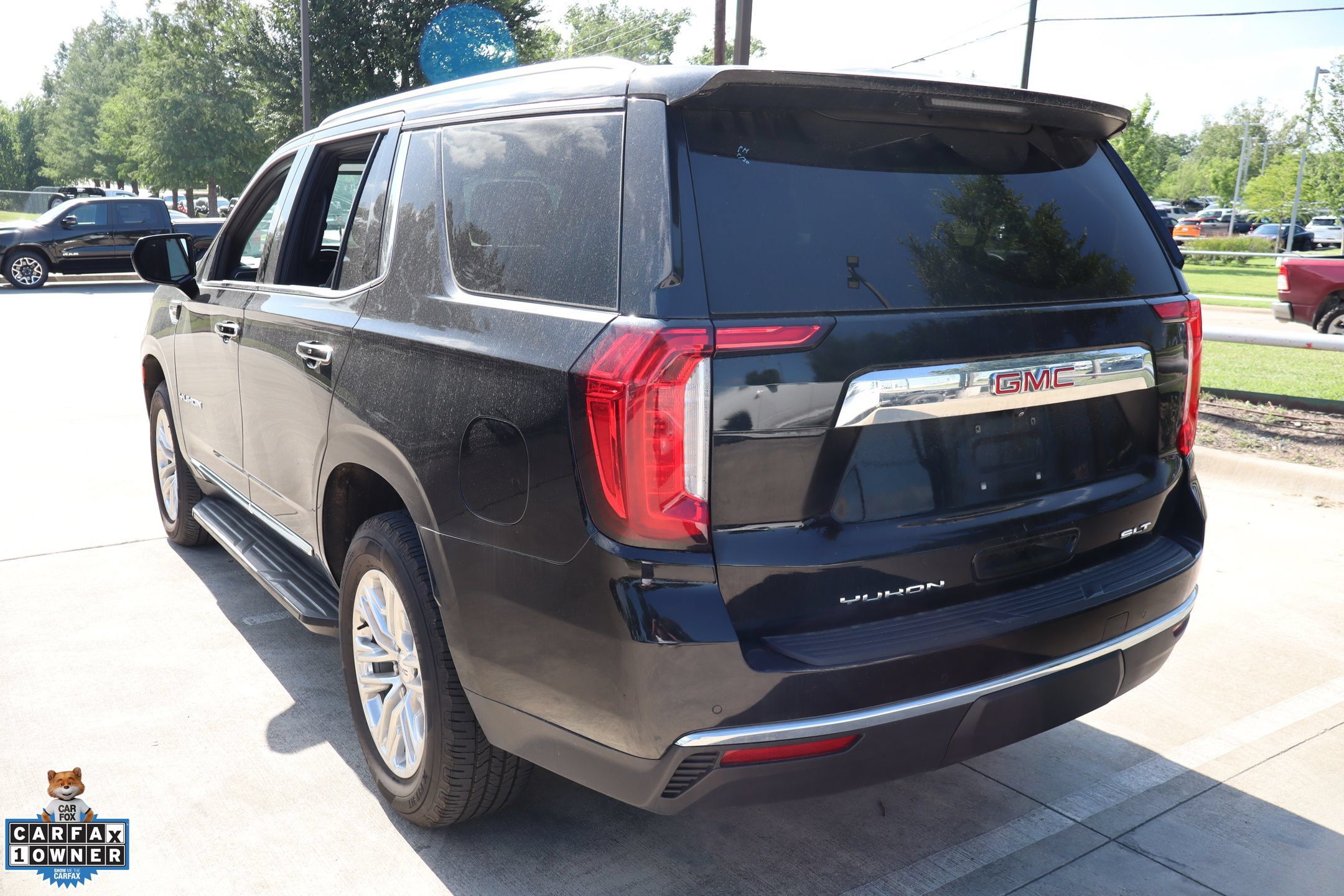 Used 2024 GMC Yukon SLT AWD/4WD image 6