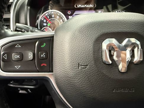 Used 2019 RAM 1500 Big Horn AWD/4WD image 31