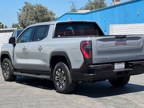 Used 2026 GMC Sierra EV Elevation AWD/4WD image 6