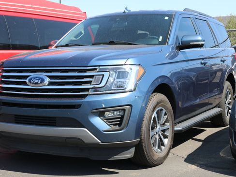 Used 2020 Ford Expedition XLT w/ Equipment Group 202A RWD image 2