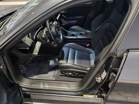 Used 2022 Porsche Taycan 4 Cross Turismo image 23