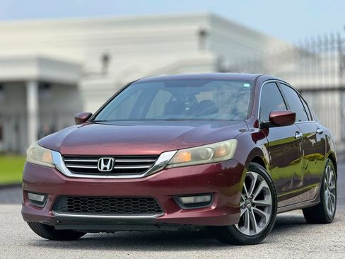 Used 2015 Honda Accord Sport image 2