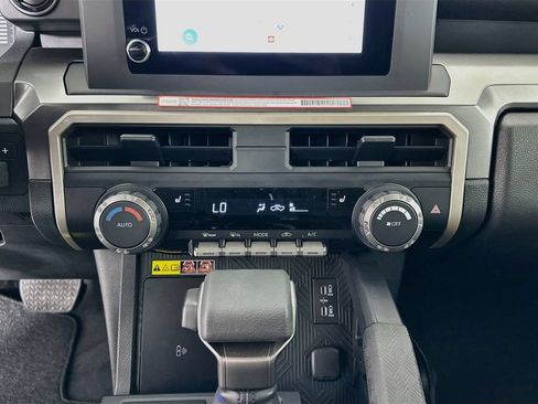 Certified 2026 Toyota Tacoma SR5 w/ SR5 Upgrade Package AWD/4WD image 16