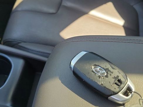 Used 2020 Hyundai Santa Fe SEL FWD image 36
