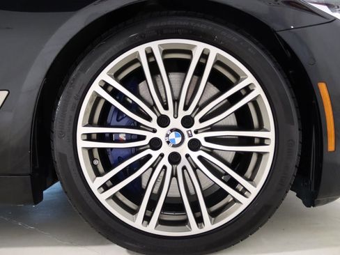 Used 2018 BMW M550i xDrive image 76