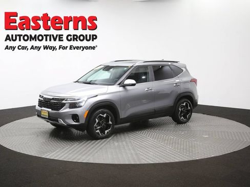 Used 2024 Kia Seltos EX AWD/4WD image 58