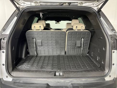 Used 2022 Chevrolet Traverse LT image 27