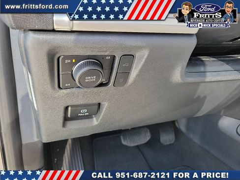 Certified 2025 Ford Expedition Active AWD/4WD image 11