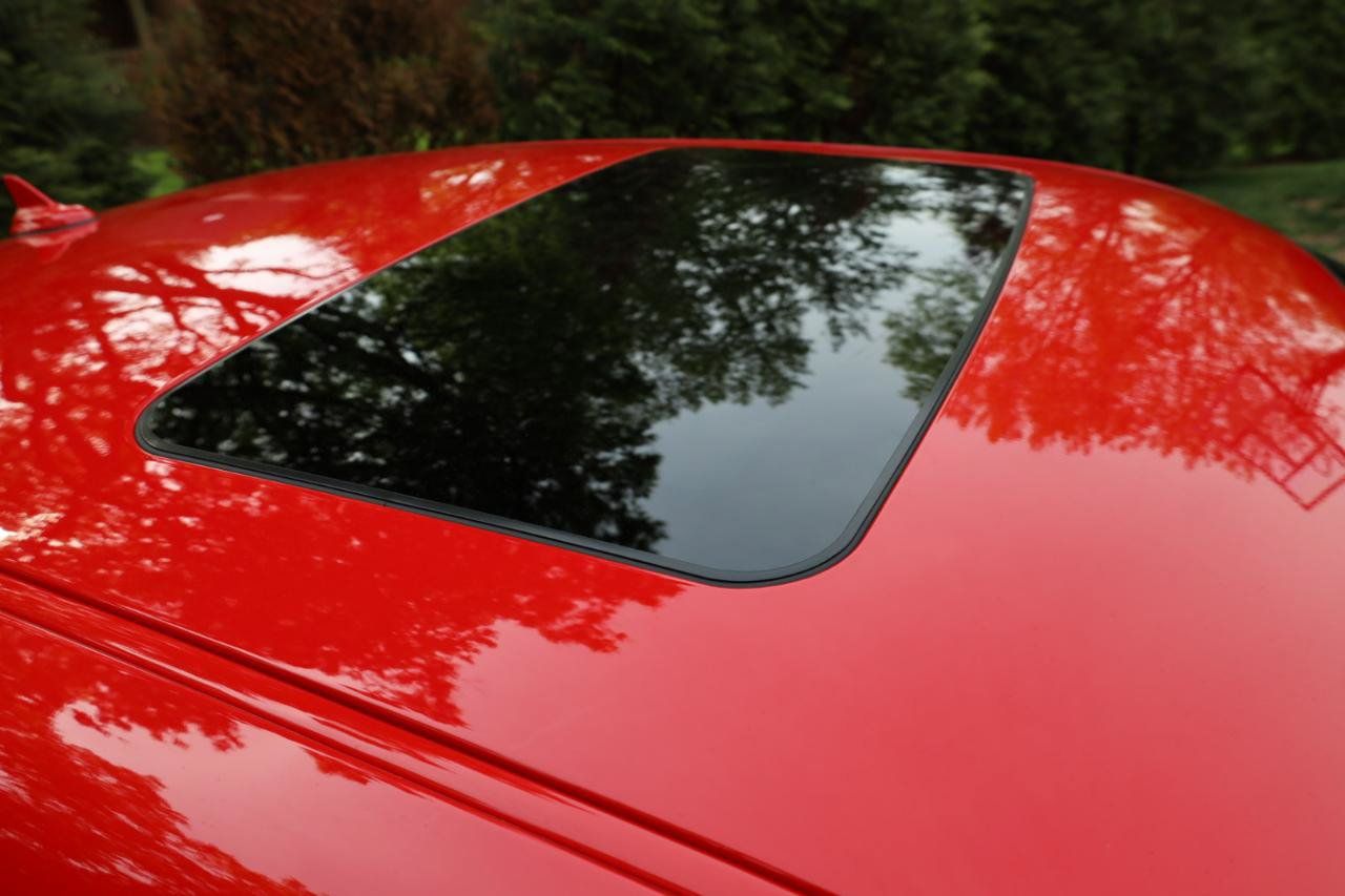 Used 2017 Dodge Challenger SRT Hellcat RWD image 31