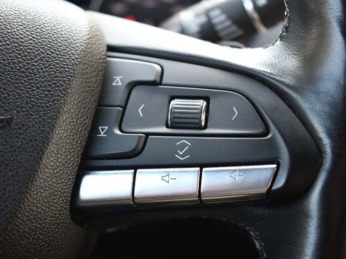 Used 2020 Cadillac XT4 Premium Luxury image 18