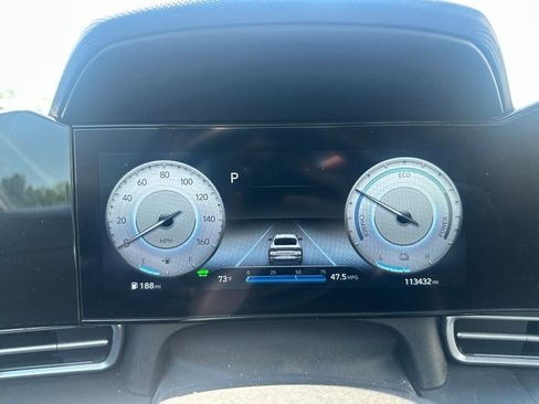 Used 2023 Hyundai Elantra Limited FWD image 5