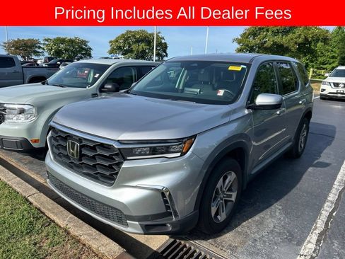 Used 2025 Honda Pilot EX-L image 12