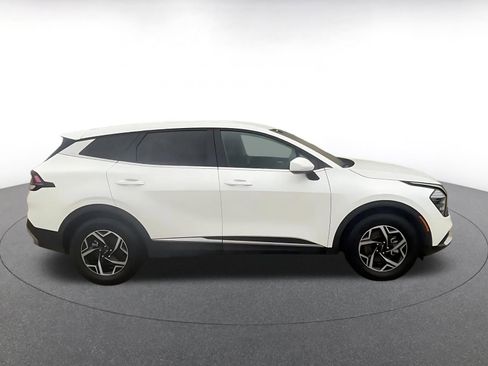 Used 2025 Kia Sportage LX FWD image 16