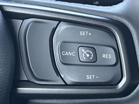 Used 2023 Jeep Wrangler Unlimited Sport w/ Sun And Sound Package AWD/4WD image 19