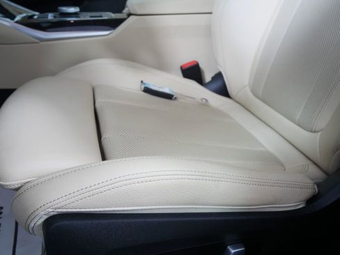 Certified 2023 BMW 330e w/ Premium Package image 9