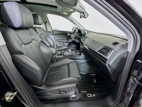Used 2018 Audi Q5 Prestige w/ Prestige Package image 33