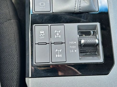 Used 2025 Toyota Land Cruiser 1958 image 33