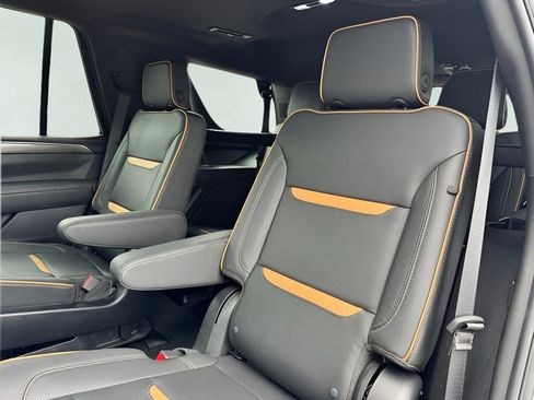 Used 2023 GMC Yukon AT4 w/ AT4 Premium Package AWD/4WD image 20