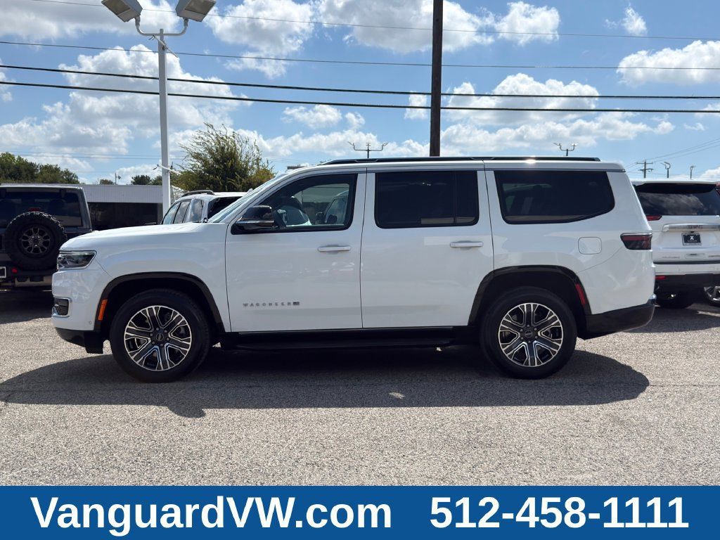 Used 2025 Jeep Wagoneer Series II RWD image 8