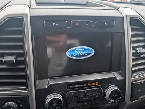 Used 2018 Ford F150 Lariat w/ Equipment Group 502A Luxury image 23