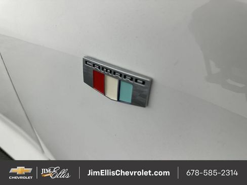 Certified 2020 Chevrolet Camaro LT image 31