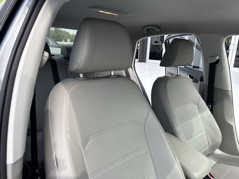 Used 2014 Volkswagen Passat 1.8T SE FWD image 46