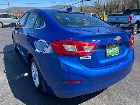 Used 2016 Chevrolet Cruze LT FWD image 8