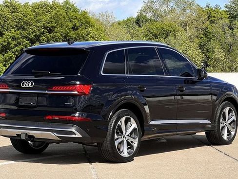 Used 2020 Audi Q7 3.0T Premium Plus w/ Premium Plus Package AWD/4WD image 8