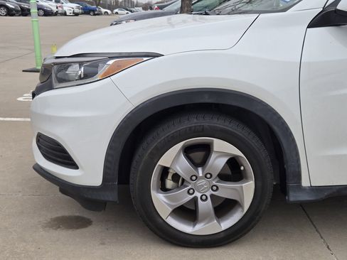 Used 2021 Honda HR-V LX image 8