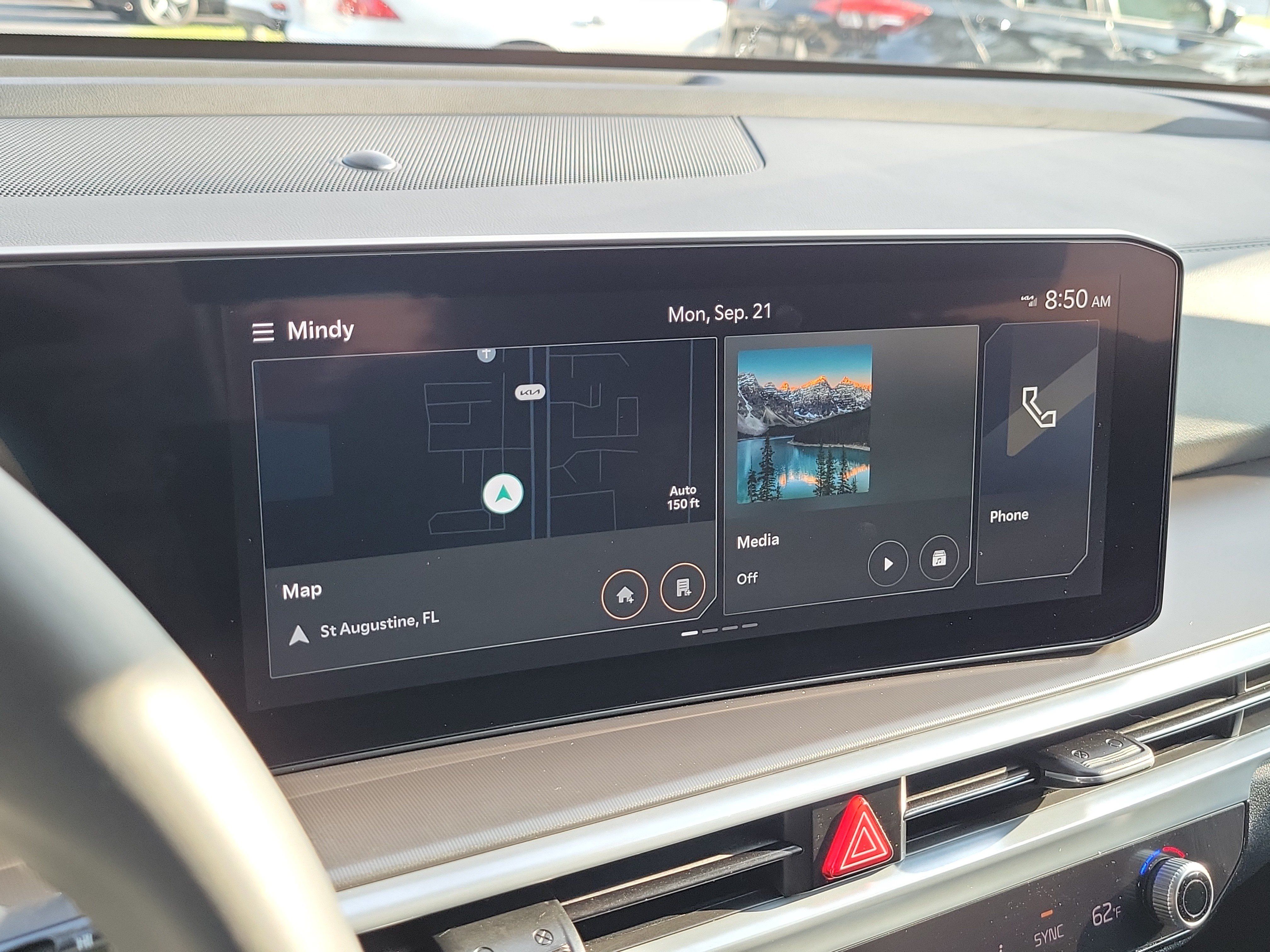 Certified 2025 Kia Sorento SX FWD image 31