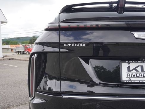 Used 2024 Cadillac Lyriq Luxury RWD image 19