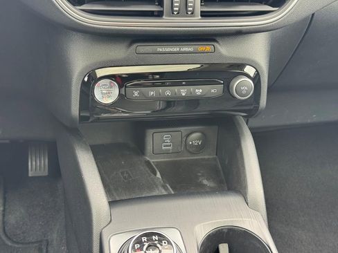 Used 2023 Ford Escape Platinum w/ Premium Technology Package AWD/4WD image 14