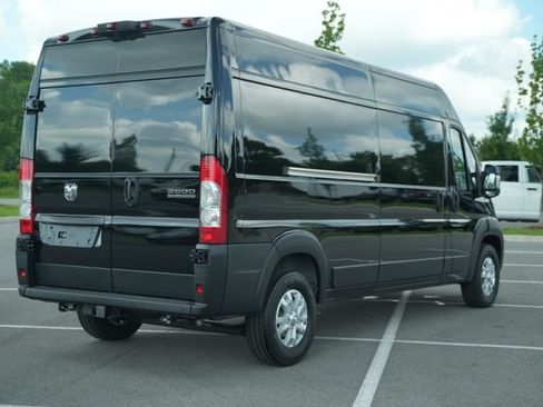 New 2026 RAM ProMaster 2500 w/ Quick Order Package 22G SLT FWD image 7