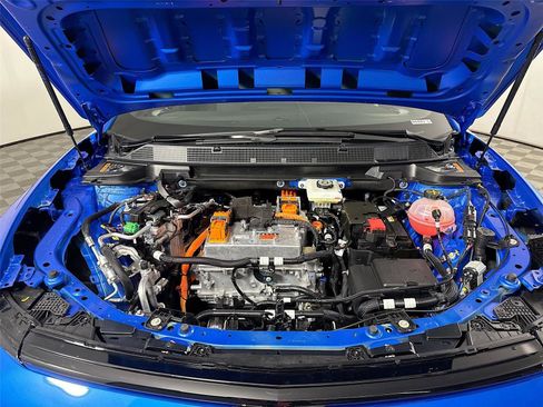 New 2026 Chevrolet Equinox EV LT image 23