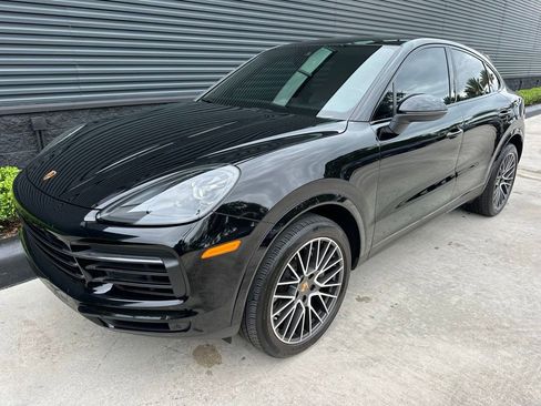 Certified 2023 Porsche Cayenne S AWD/4WD image 7