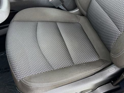 Used 2024 GMC Terrain SLE w/ Driver Convenience Package image 18