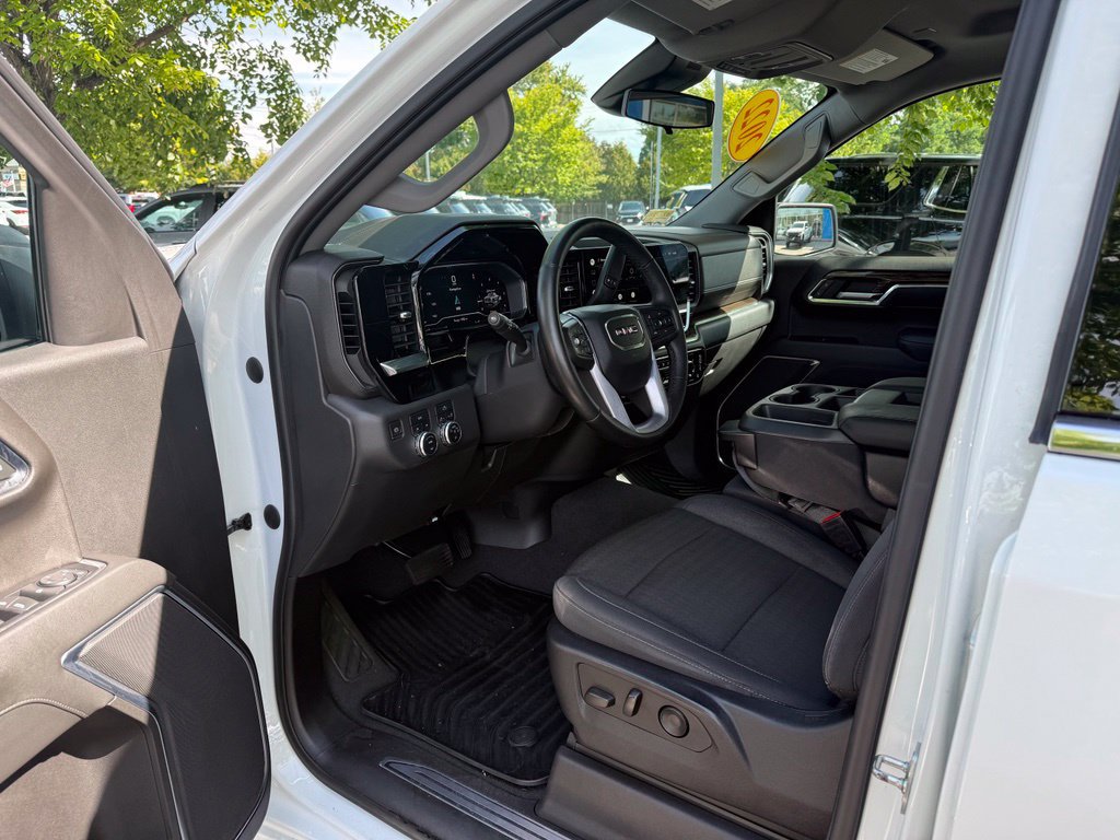 Used 2022 GMC Sierra 1500 Elevation AWD/4WD image 13